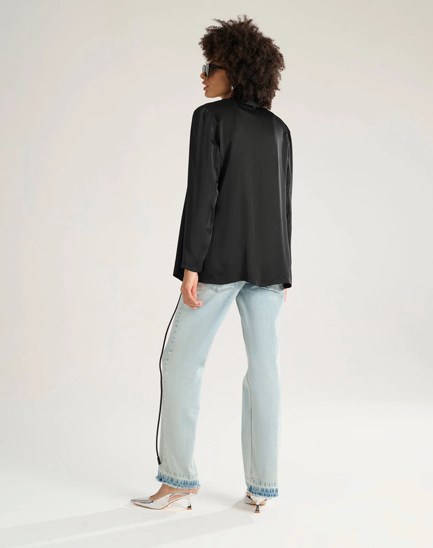 Blazzer Manila Grace Smoking