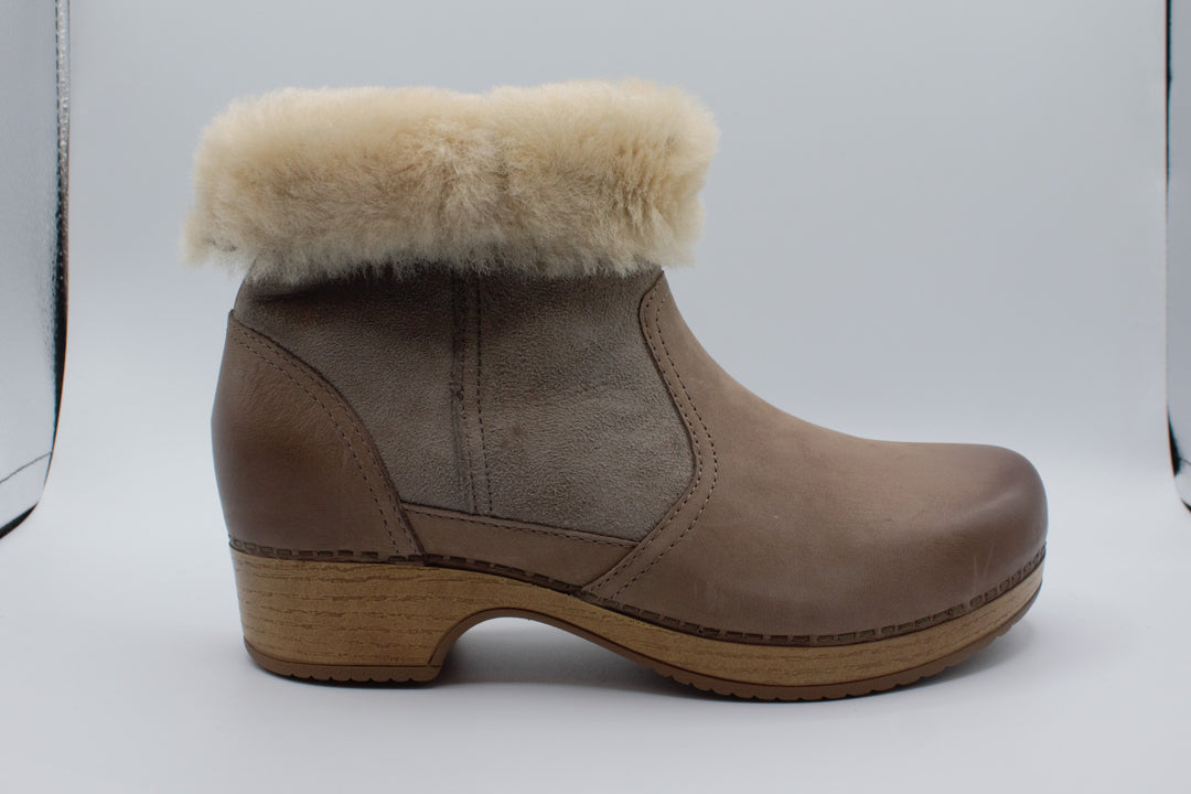 Clog Bettie Dansko Boot Dansko Bettie Ankle Bootie Size 39 US