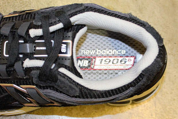 Sneakers New Balance Lifestyle M1906DD Black
